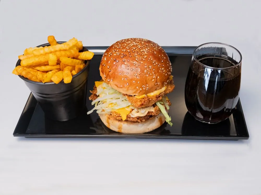 Double Crispy Chicken Burger Menü